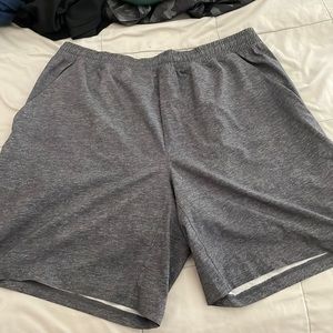 Lululemon shorts size xl